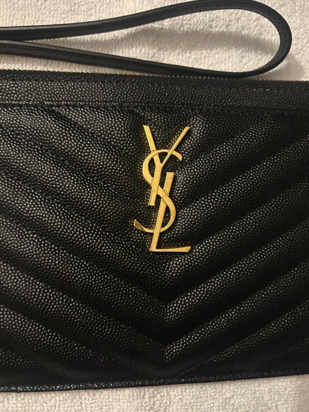 WOMEN 100% AUTHENTIC SAINT LAURENT MONOGRAM MATELASS'E LEATHER POUCH - Picture 4 of 13